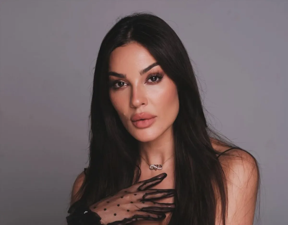 مكياج وتسريحات النجمات في زفاف سيليو صعب