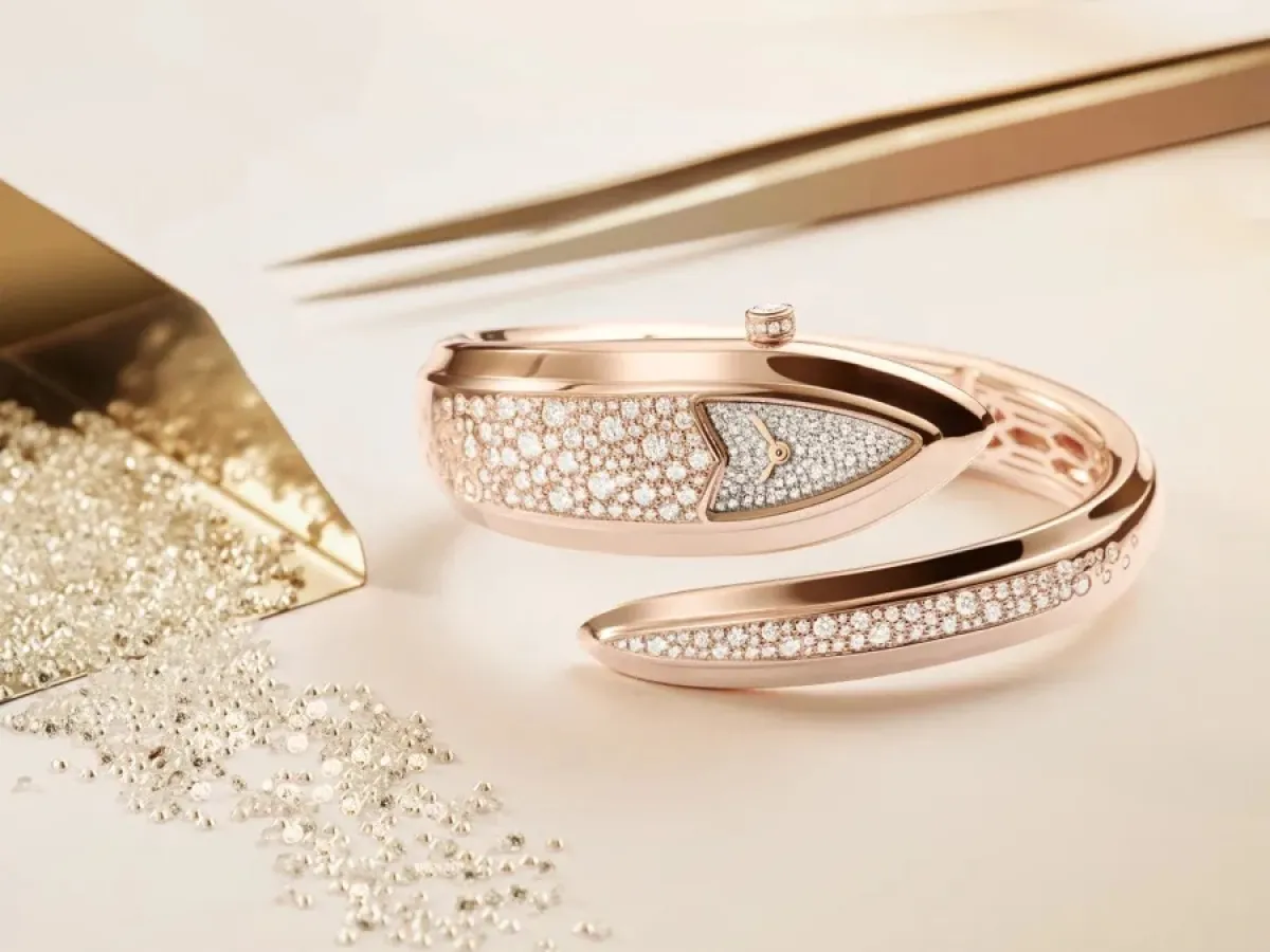 ساعة Serpenti Aeterna من بولغري Bulgari- الصورة من مكتب العلاقات العامة للدار