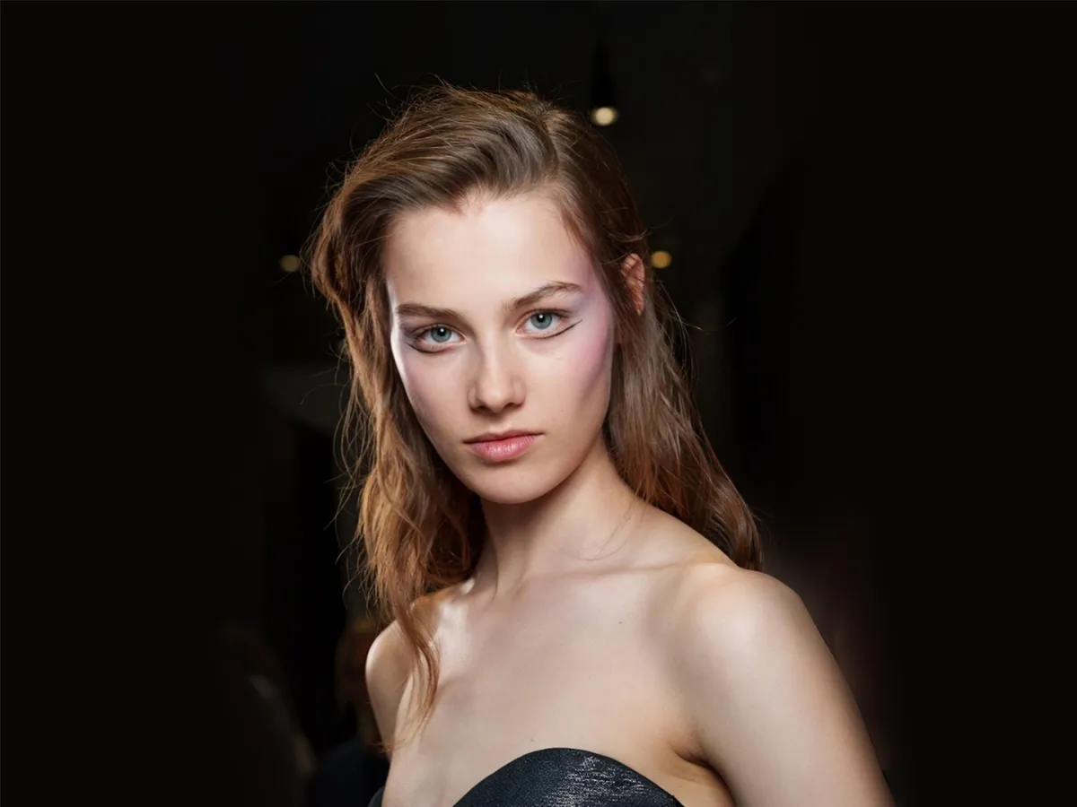 ماء الورد للهالات السوداء