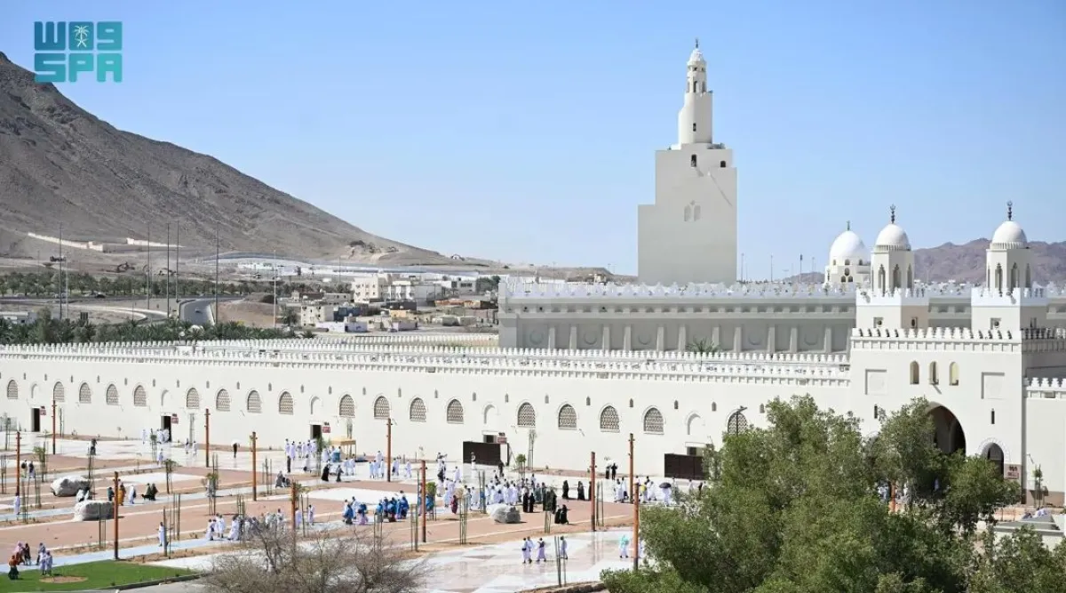 ويضم "المطل" ممشى عصريًا ومسارات للدراجات الهوائية