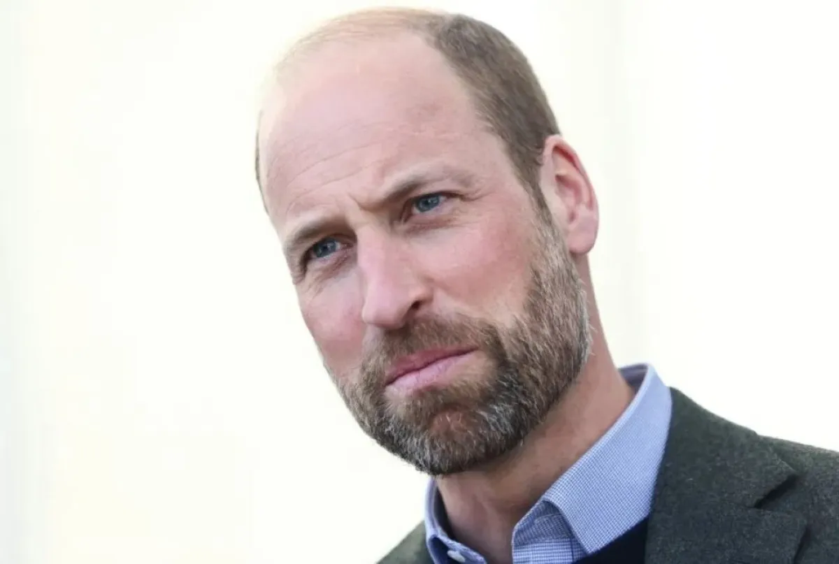 الأمير ويليام في أثناء زيارة مستشفى في إنجلترا (Prince William during a visit to a hospital in England). مصدر الصورة: Jack Taylor / POOL / AFP
