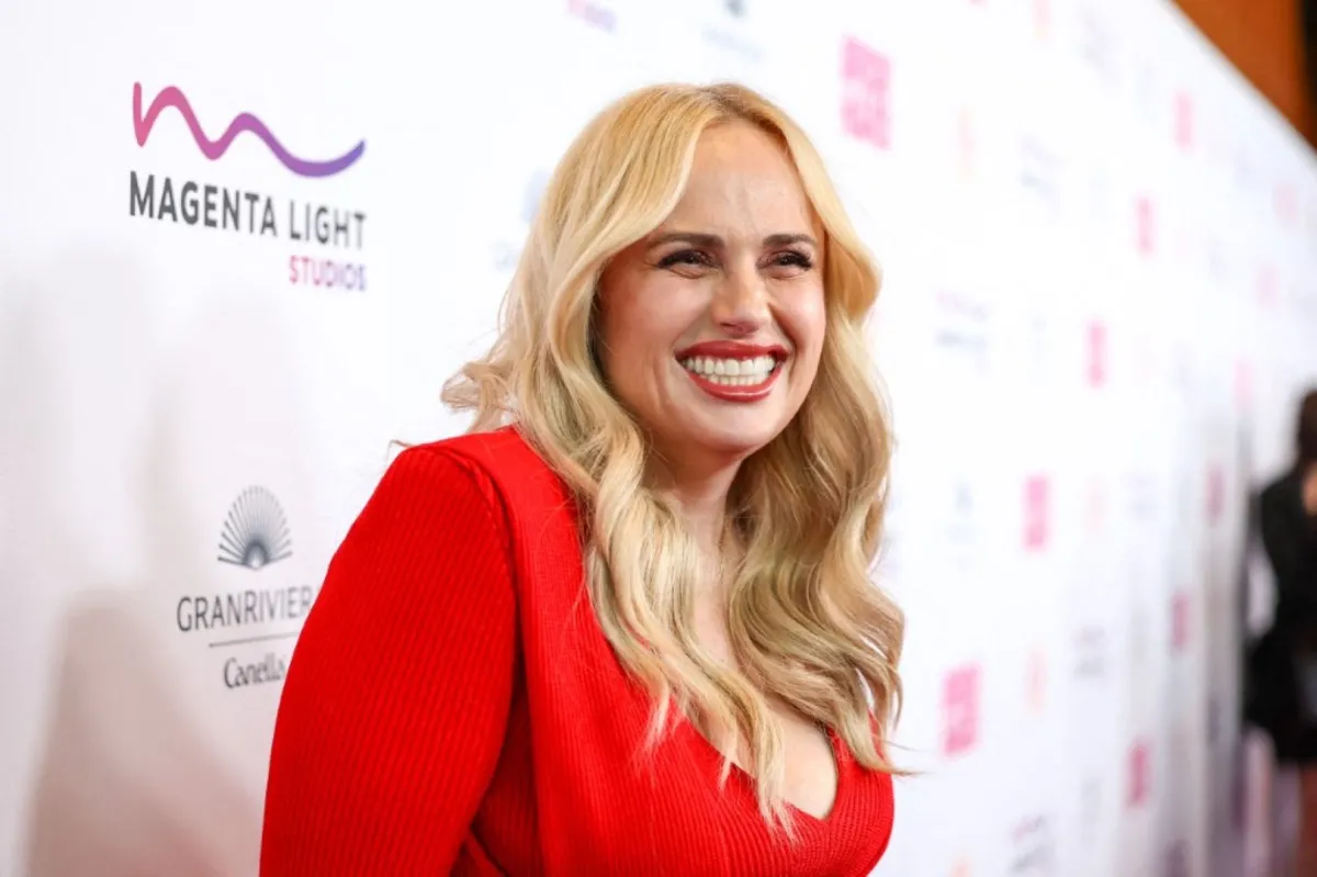 ريبل ويلسون في لوس أنجلوس، كاليفورنيا (Rebel Wilson in Los Angeles, California). مصدر الصورة: Araya Doheny / GETTY IMAGES NORTH AMERICA / Getty Images via AFP