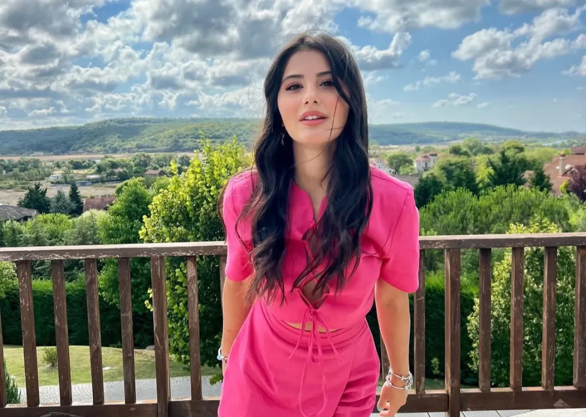 هيلين كانديمير- الصورة من حسابها الرسمي على إنستغرام