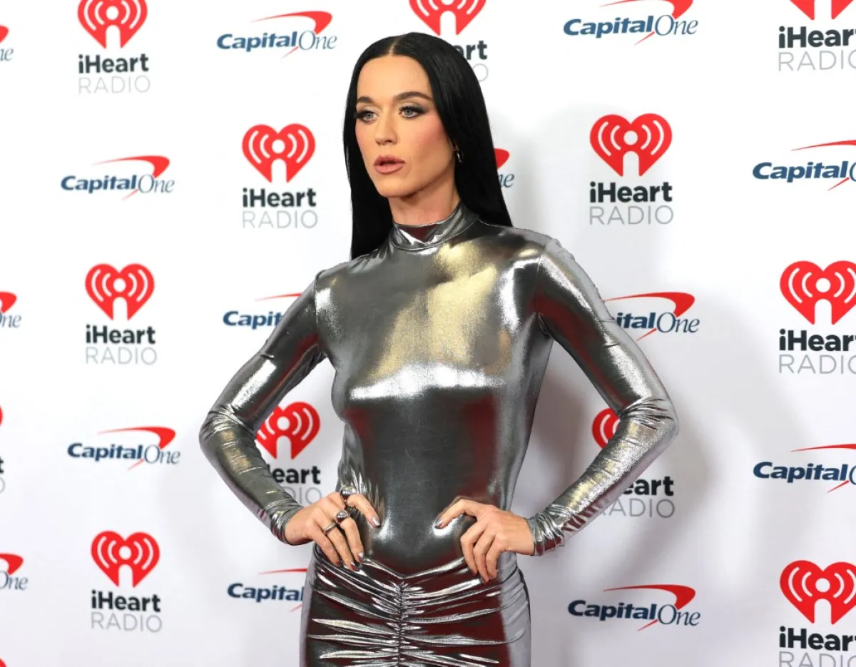 كاتي بيري في حفل Jingle Ball 2024 في مدينة نيويورك (  Katy Perry at Jingle Ball 2024 in New York City). مصدر الصورة: Michael loccisano / GETTY IMAGES NORTH AMERICA / Getty Images via AFP