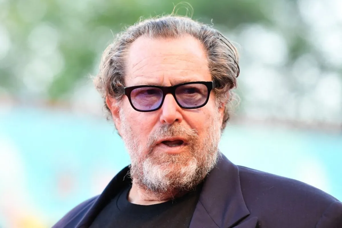 المخرج جوليان شنابل (director Julian Schnabel)-  مصدر الصورة: (Photo by Alberto PIZZOLI / AFP)