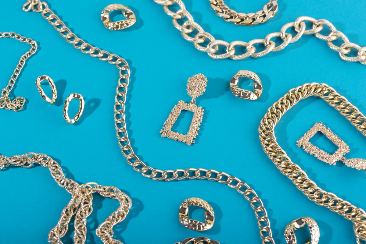 نصائح للعناية بالمجوهرات وتنظيف الذهب- مصدر الصورة: Freepik