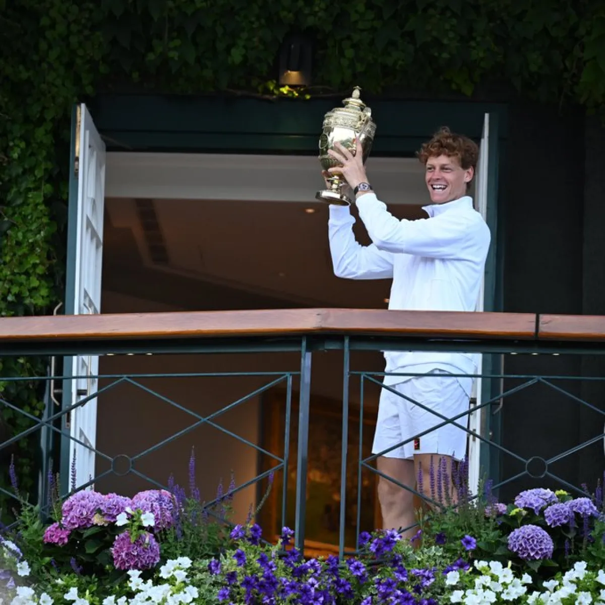 الإيطالي يانيك سينر يتوج بويمبلدون - الصورة من حساب ويمبلدون على منصة إكس