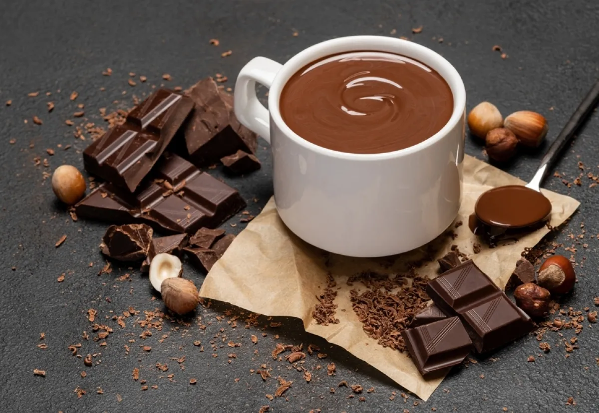 الشوكولاتة ملكة الحلوى المتوجة-