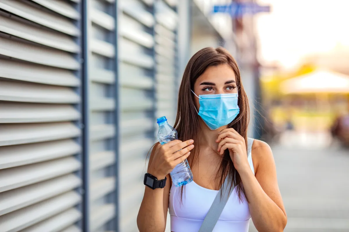 فيروسات الصيف لا تقل خطورة عن تلك التي تصيبنا في الشتاء 