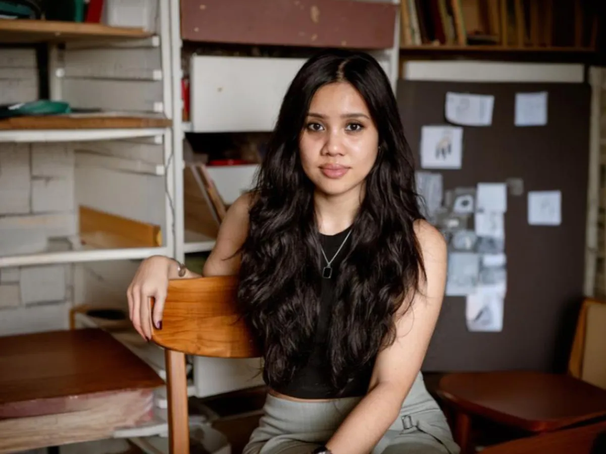 فايزة شهر الدين، مصممة من سنغافورة