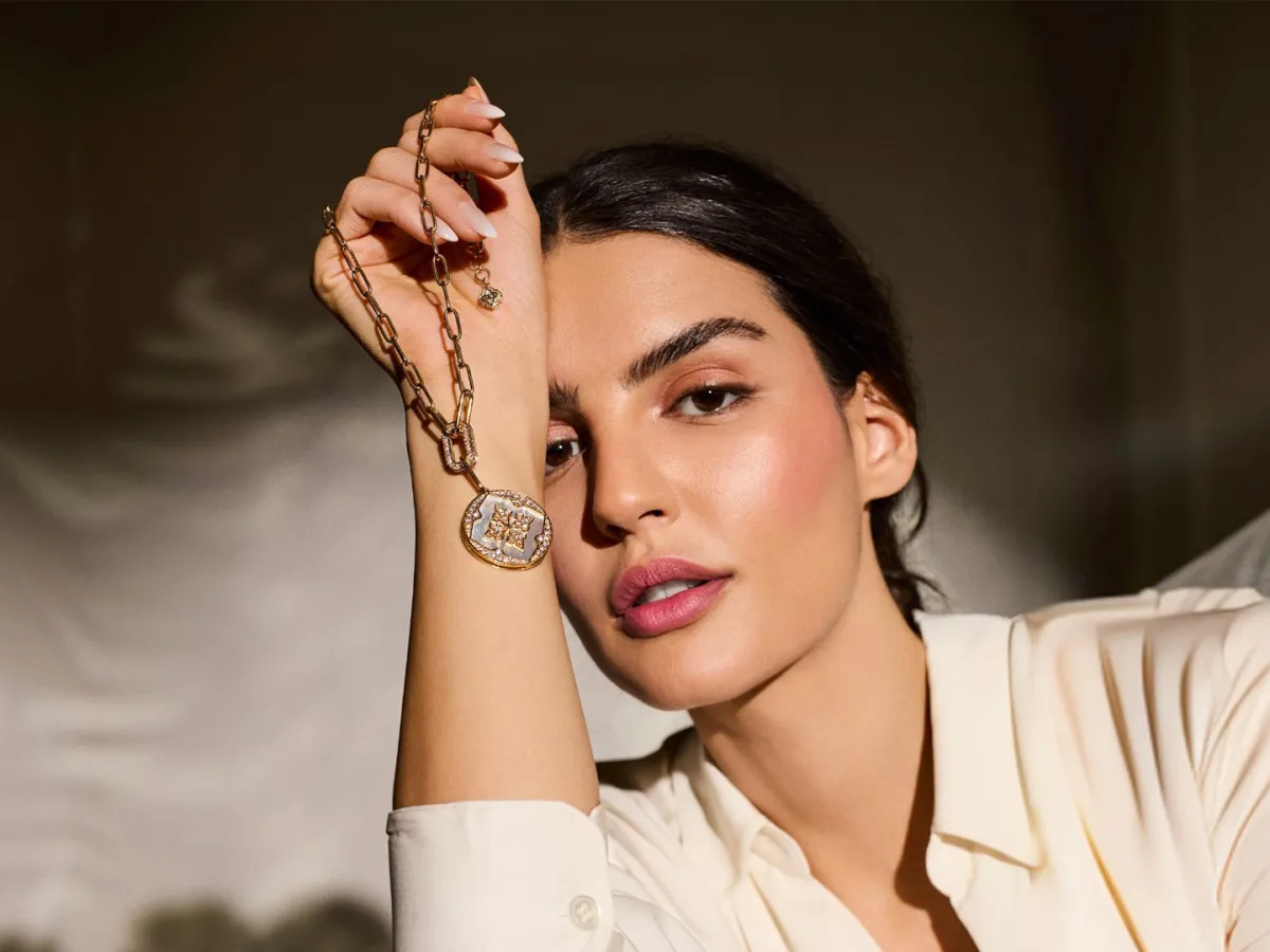 تصميم من مجوهرات فرح خان