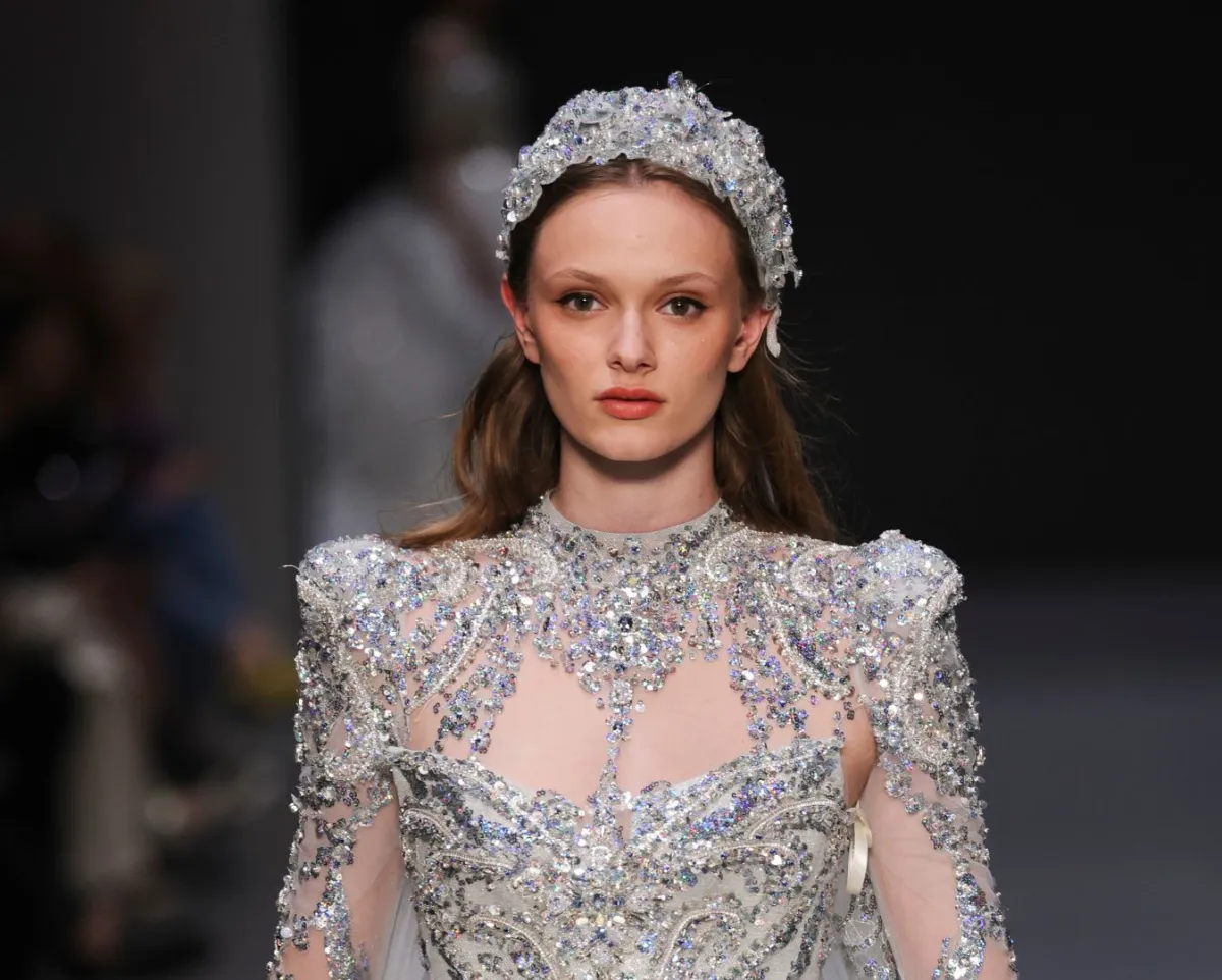 تسريحات عرايس فخمة وناعمة 