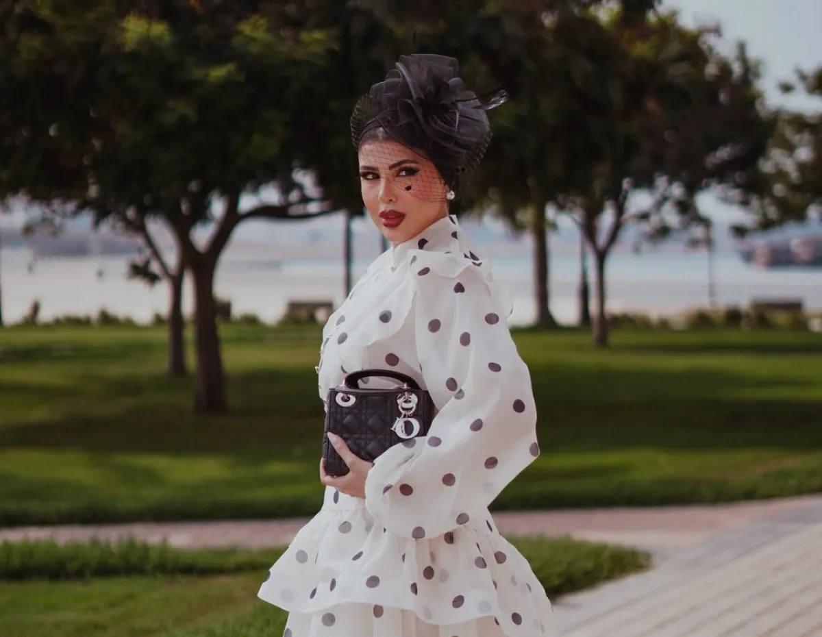 مدونة الموضة هيا عفيف- الصورة من حسابها على انستغرام.