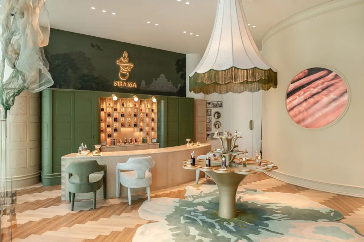 دار عطور شمع تفتتح أول بوتيك في الإمارات وتحديداً في مارينا مول بأبوظبي