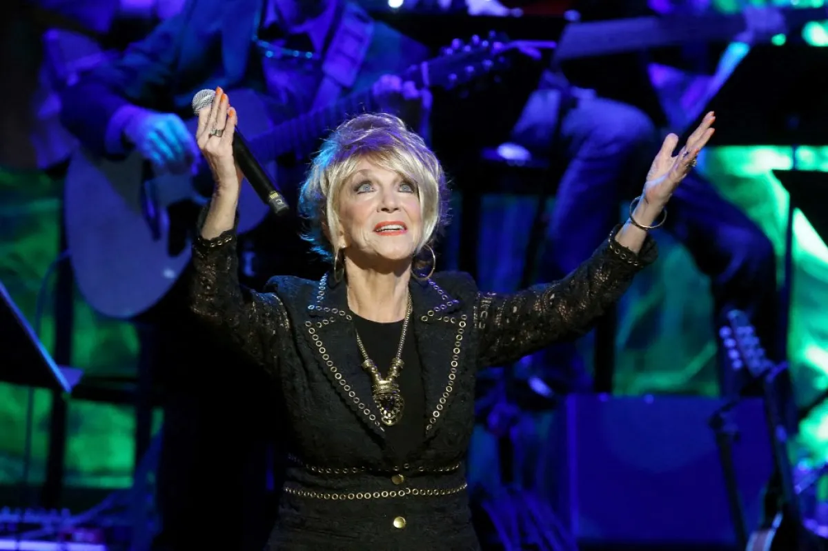 جيني سيلي أسطورة موسيقى الريف- مصدر الصورة Terry Wyatt / GETTY IMAGES NORTH AMERICA / Getty Images via AFP