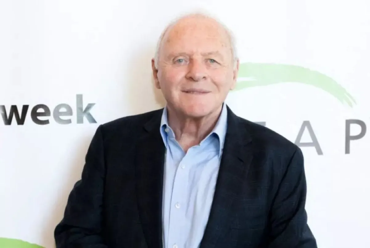 أنتوني هوبكنز في لوس أنجلوس كاليفورنيا (Anthony Hopkins in Los Angeles, California). مصدر الصورة: Greg Doherty/Getty Images/AFP