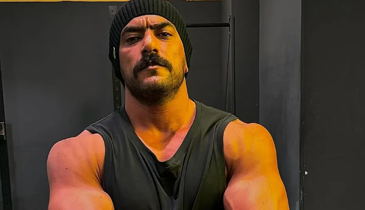 أحمد العوضي -الصورة من حسابه الرسمي على إنستغرام