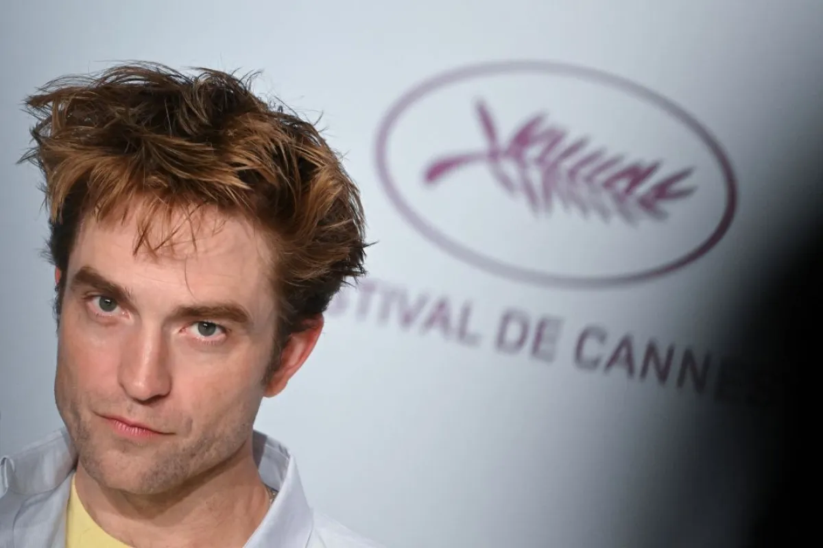 روبرت باتينسون - Robert Pattinson (Photo by Anna KURTH / AFP)