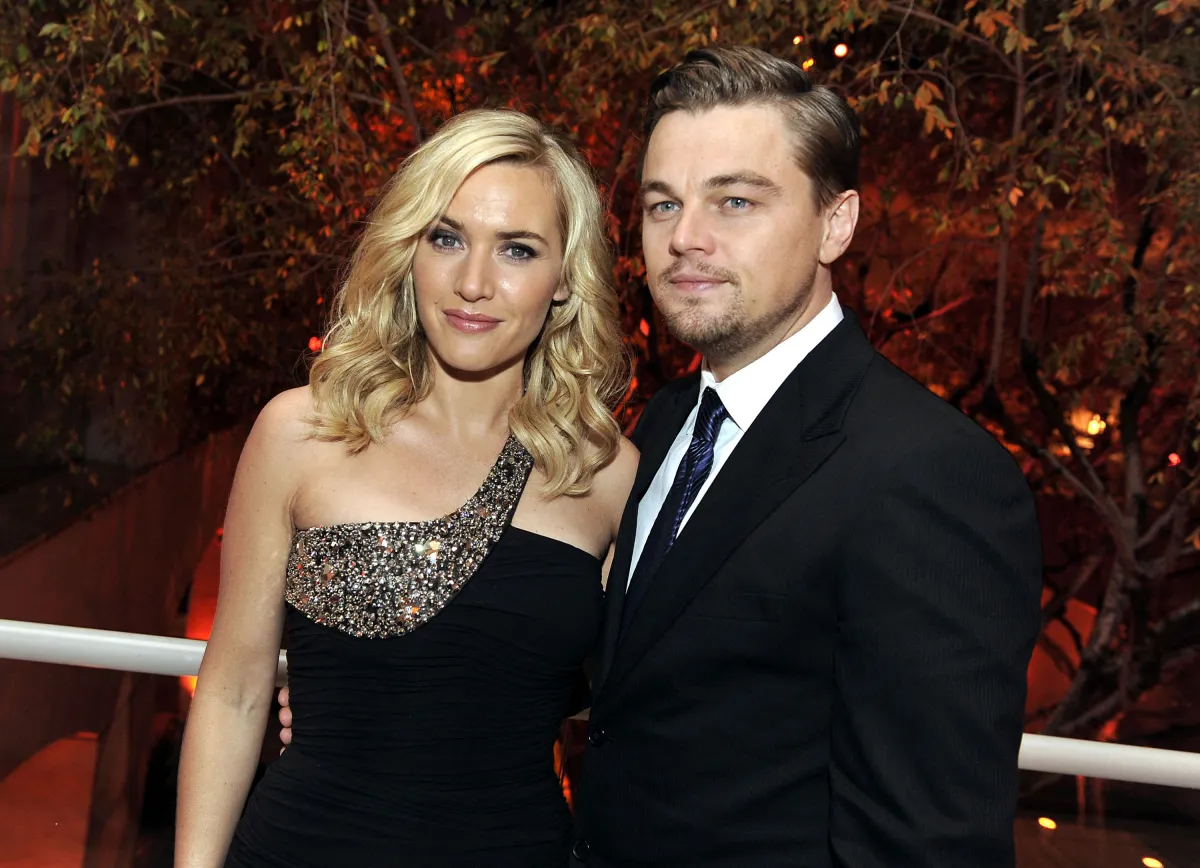  ليوناردو دي كابريو وكيت وينسلت في لوس أنجلوس - كاليفورنيا - Kate Winslet and Leonardo DiCaprio in Los Angeles, California- مصدر الصورة KEVIN WINTER / GETTY IMAGES NORTH AMERICA / Getty Images via AFP