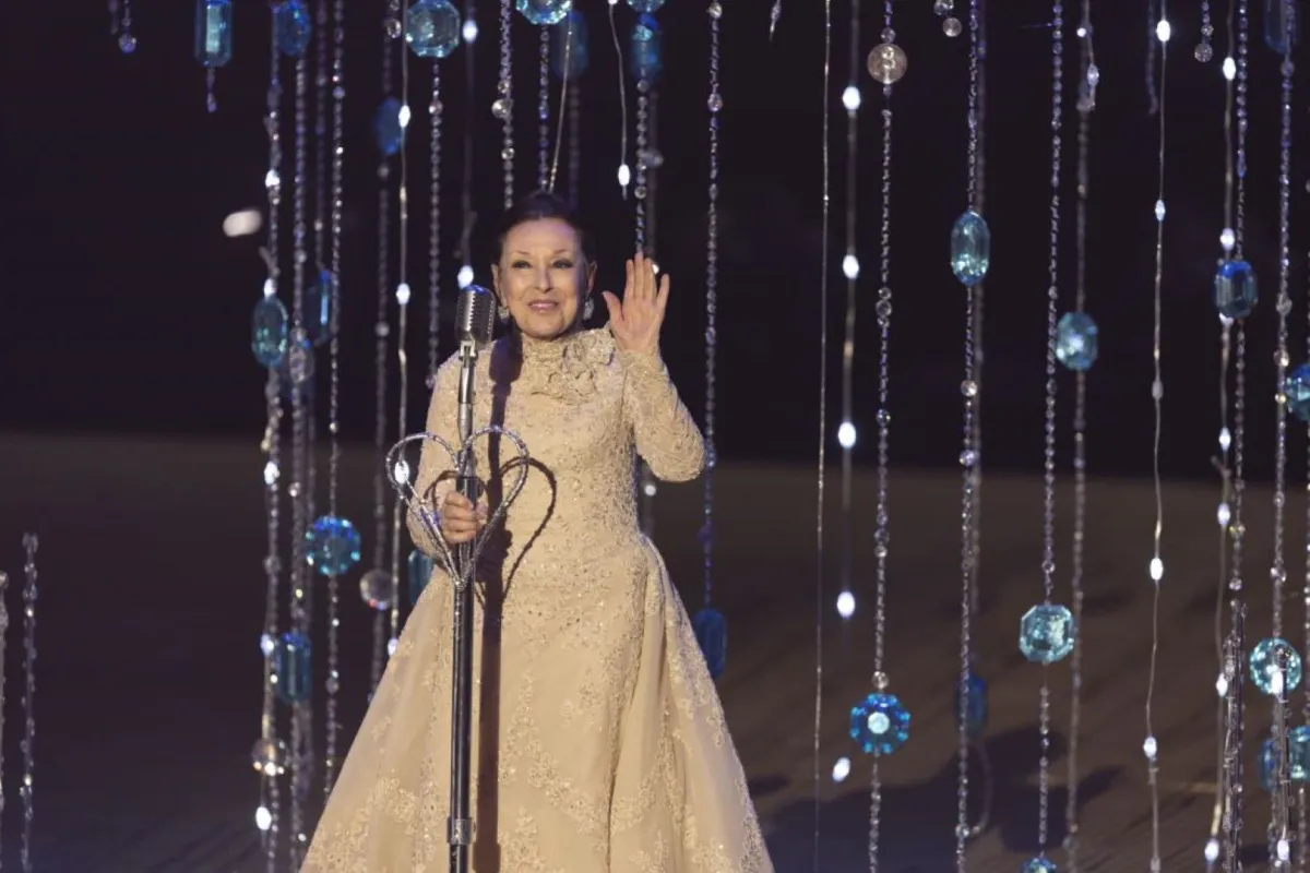 نجاة الصغيرة حفل الـ joy awards - مصدر الصورة من المكتب الإعلامي لقناة mbc