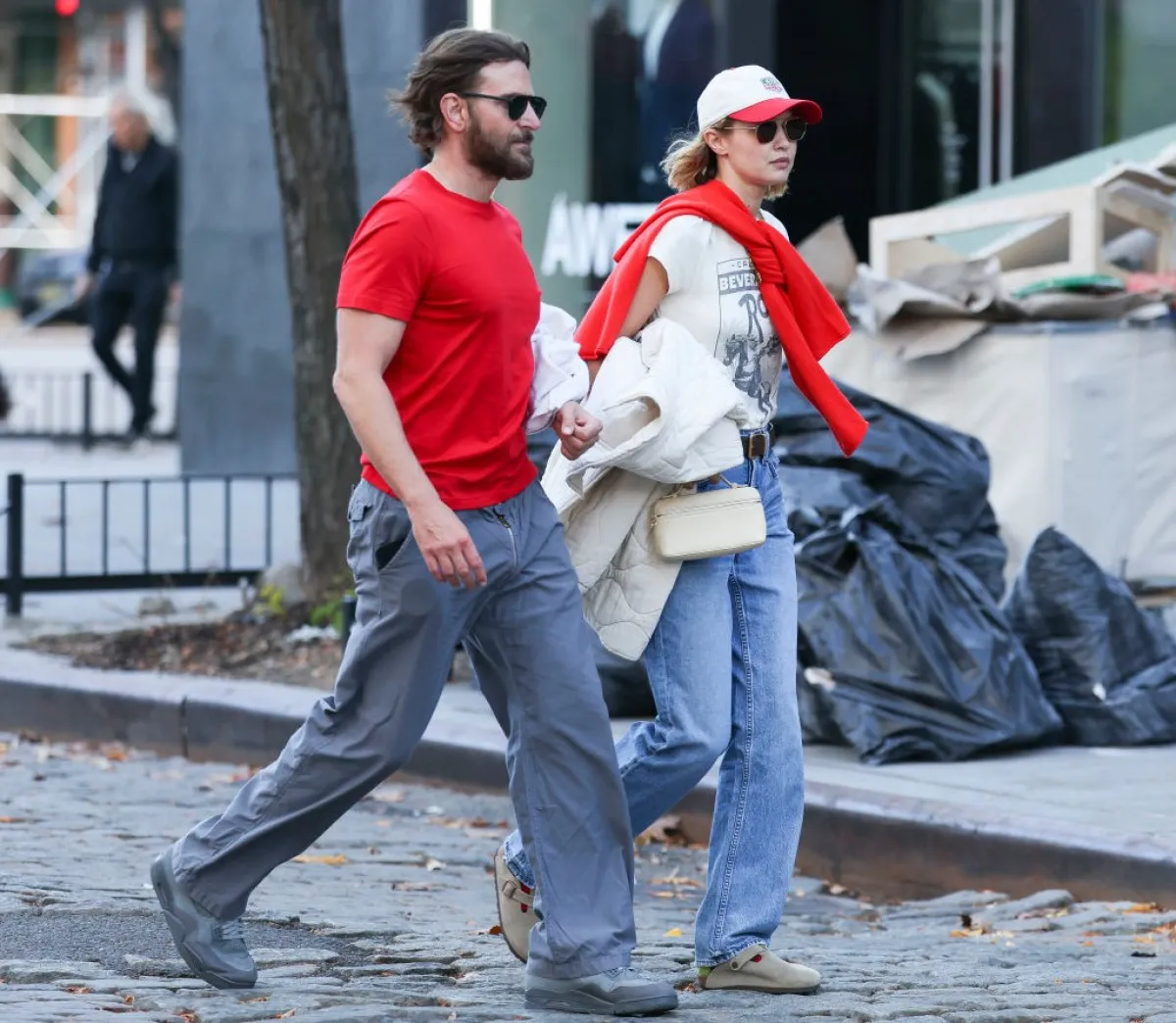 جيجي حديد Gigi Hadid وبرادلي كوبرBradley Cooper -  (مصدر الصورة Aeon/GC Images)