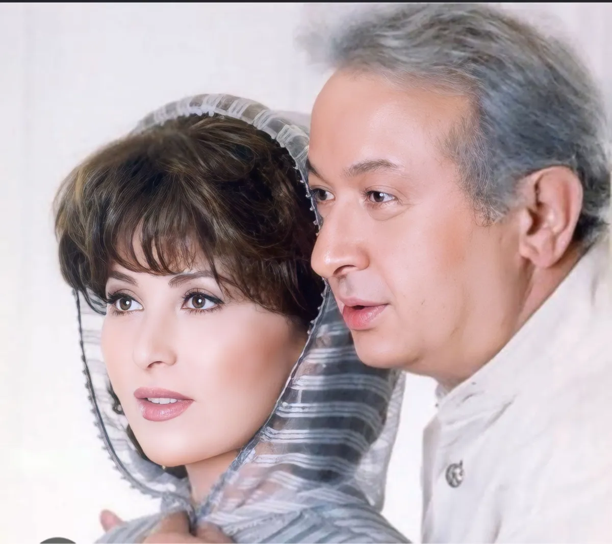 نور الشريف وزوجته بوسي- الصورة من المصدر