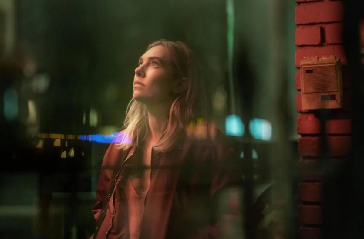 فانيسكا كيربي من فيلم Night Always Comes - الصورة من موسوعة الأفلام العالمية IMDB