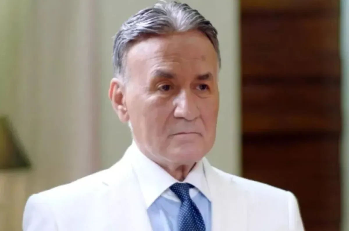 عزت أبوعوف - الصورة من صفحته على "فيسبوك"