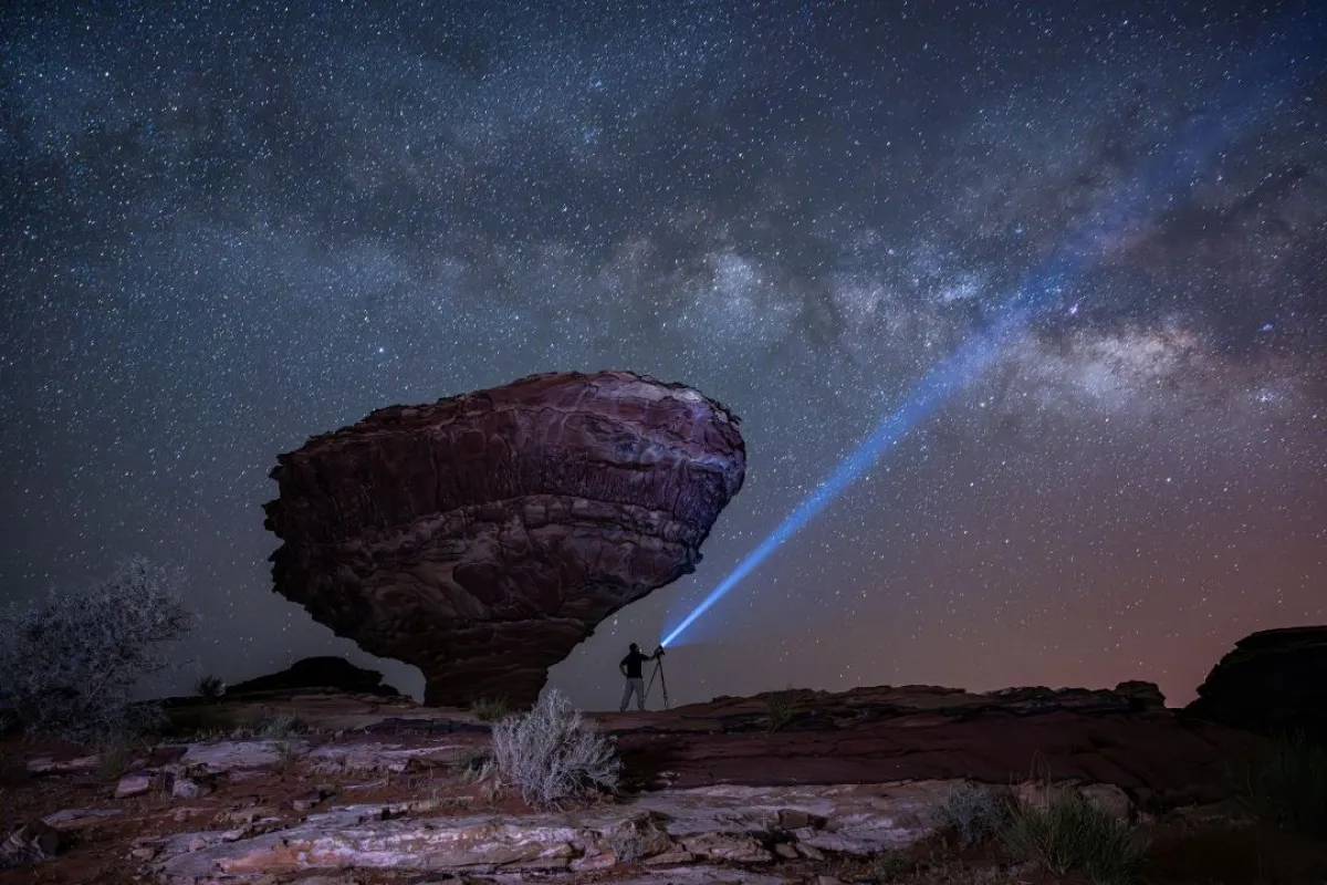 النجوم في سماء حرة عويرض بمنطقة تبوك