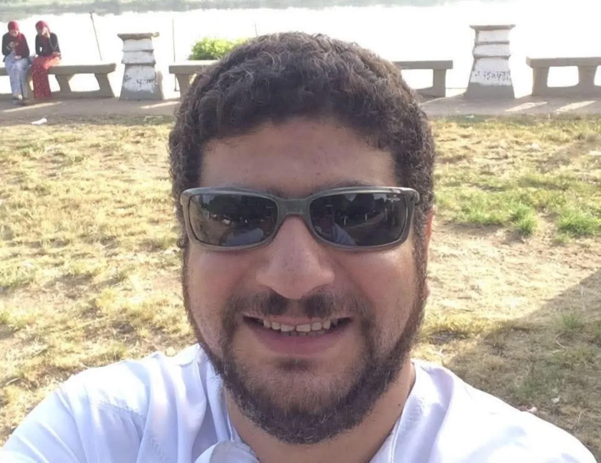 المخرج المسرحي عمرو سامي- الصورة من حساب الفنان شريف إدريس على فيسبوك