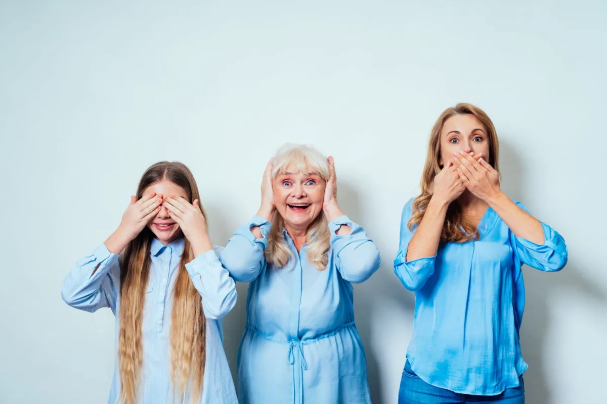 صورة ثلاث اجيال