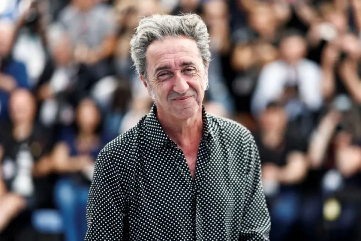 المخرج الإيطالي باولو سورنتينو - في النسخة 77 من مهرجان كان السينمائي (Paolo Sorrentino at the 77th edition of the Cannes Film Festival)- مصدر الصورة: Sameer Al-Doumy / AFP