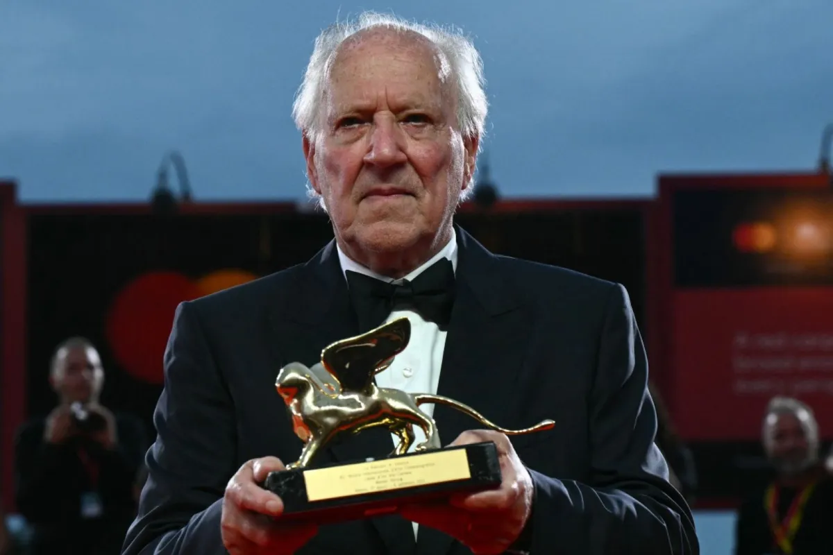 فيرنر هيرزوغ في فينيسيا ليدو (Werner Herzog at Venice Lido). مصدر الصورة: Stefano RELLANDINI / AFP