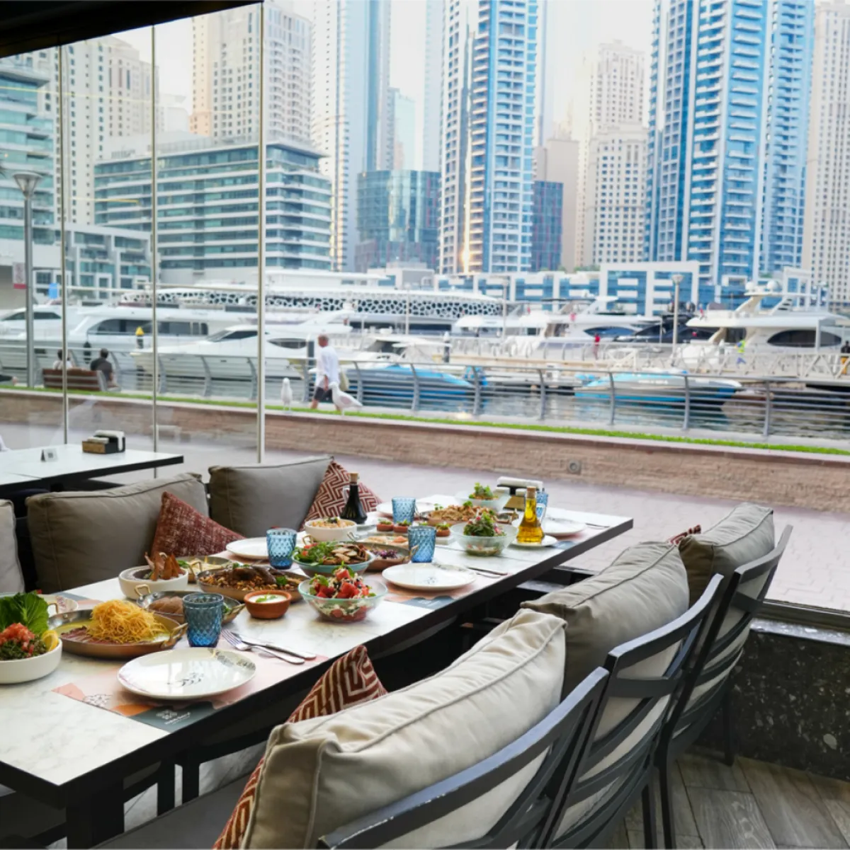 إطلالة خلابة من مطعم حبيب بيروت (الصورة من صفحة habibbeirutuae الرسمية على انستغرام)