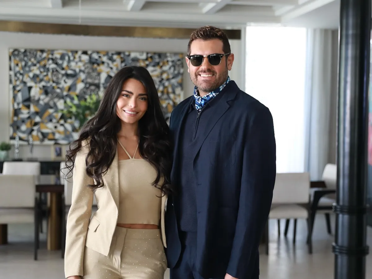 عمرو يوسف وأسماء جلال من فيلم السلم والثعبان.. لعب عيال- الصورة من الشركة المنتجة