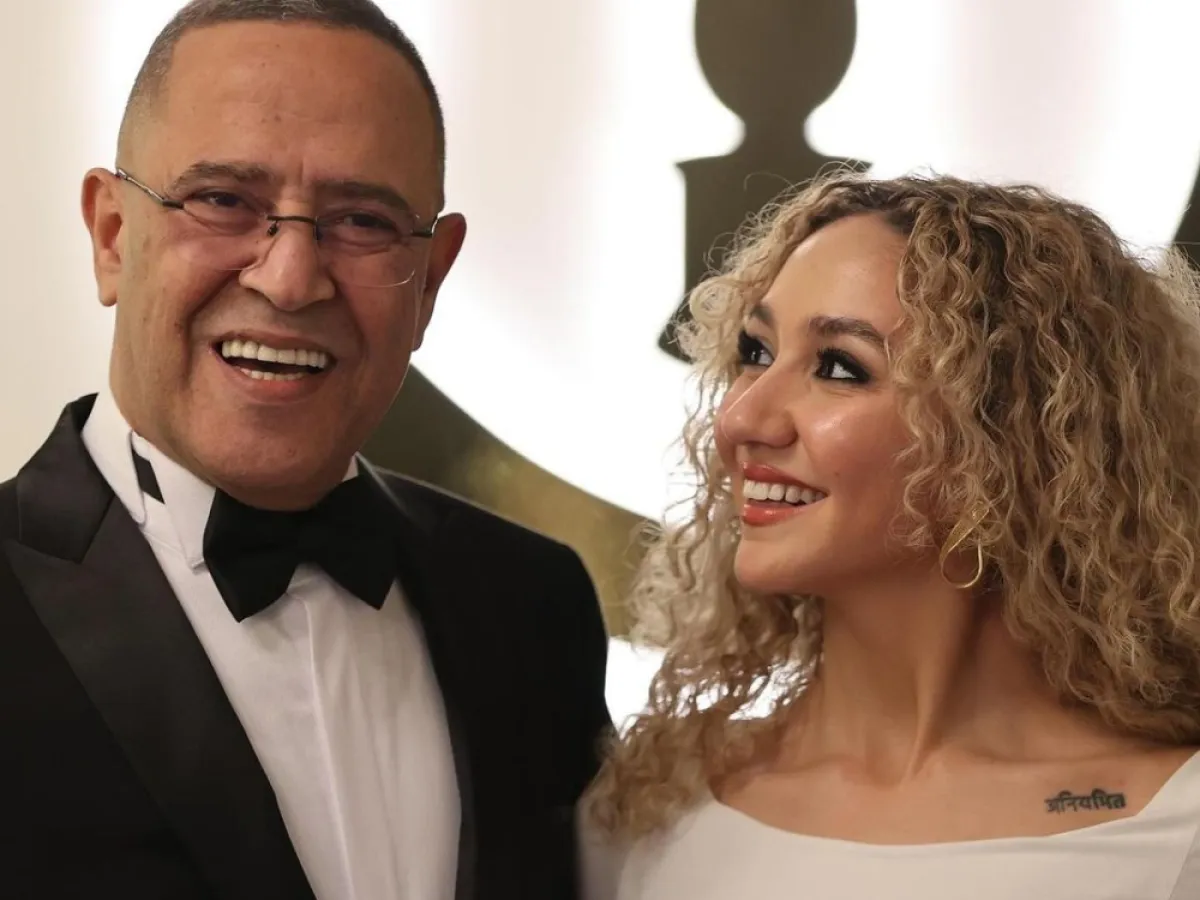 أشرف عبد الباقي وابنته- الصورة من حساب زينة على إنستغرام