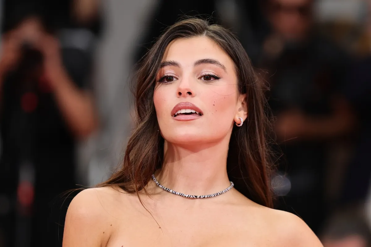 الممثلة الإيطالية غيليا إيزو Guilia Izzo في مهرجان فينيسيا السينمائي 2025 (مصدر الصورة: Theo Wargo/Getty Images)