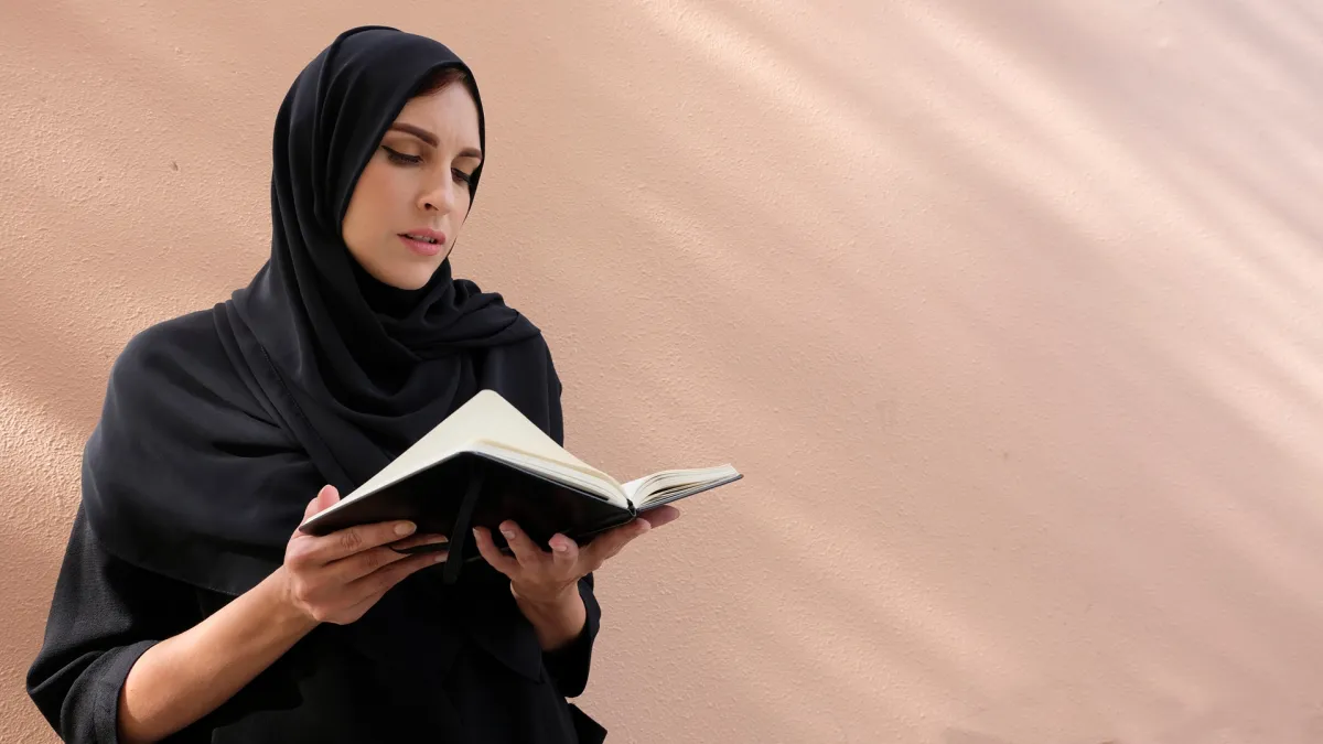 روايات لأديبات إماراتيات أثرين الثقافة العربية- صورة تعبيرية