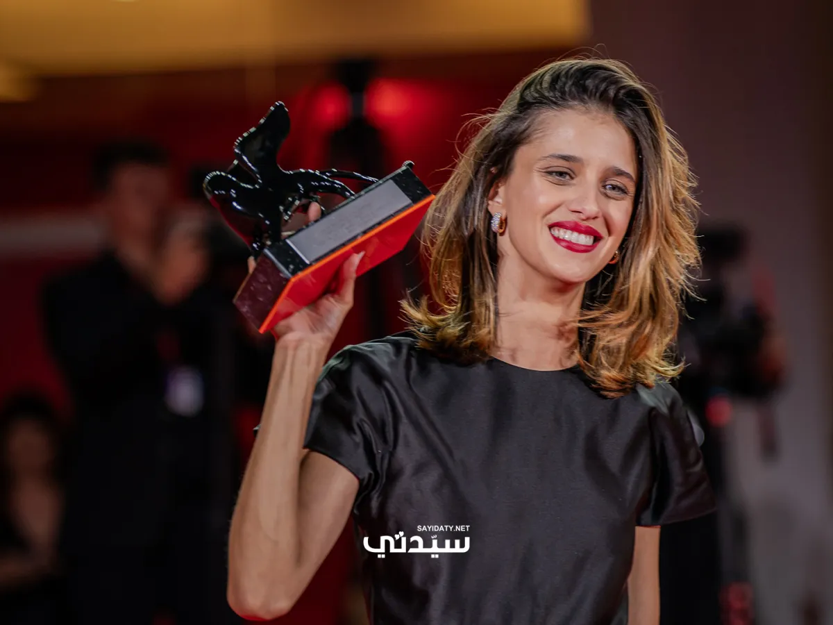 بينيديتا بوركارولي Benedetta Porcaroli في حفل ختام مهرجان فينيسيا السينمائي 2025_ تصوير يوسف بوهوش خاص لسيدتي