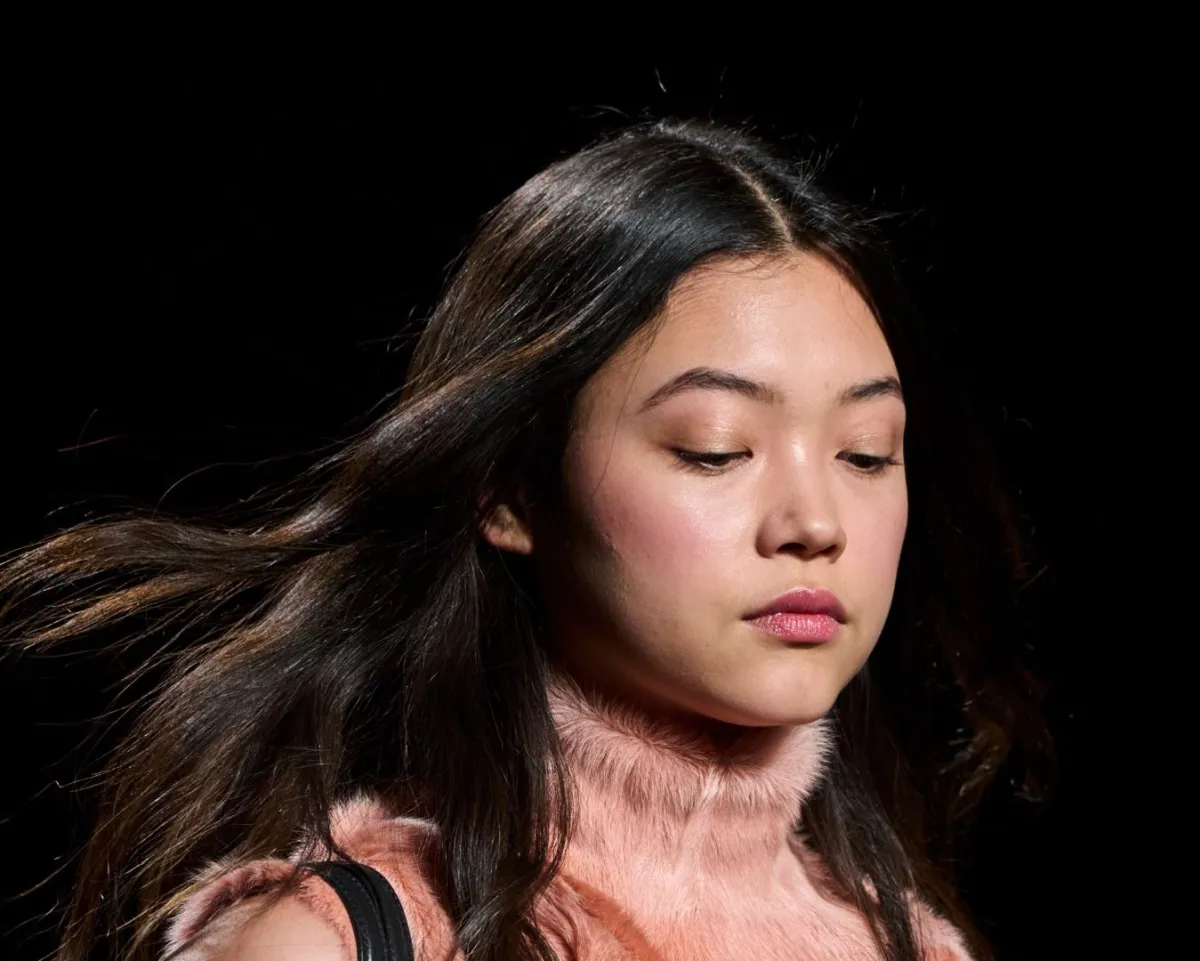 10 أخطاء شائعة في روتين العناية بالشعر