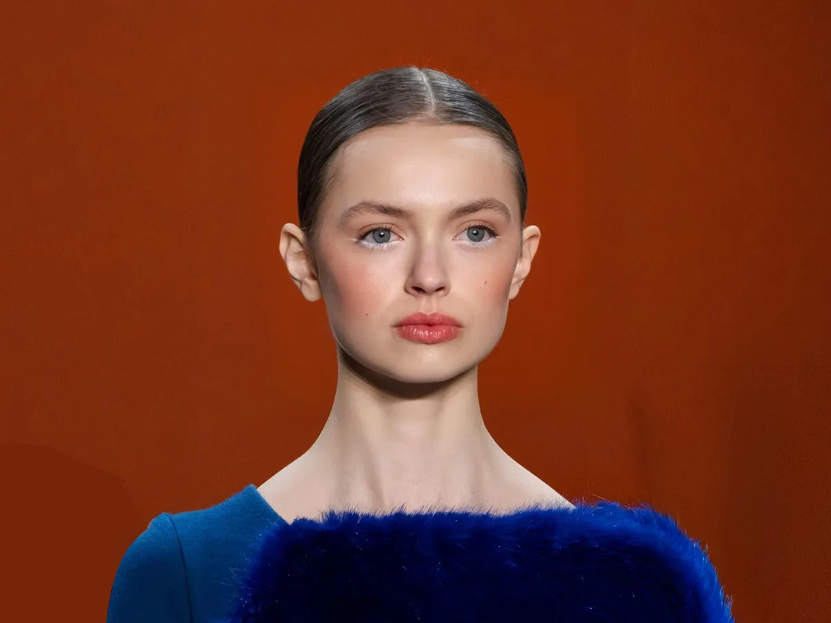 أحمر الخدود البرتقالي