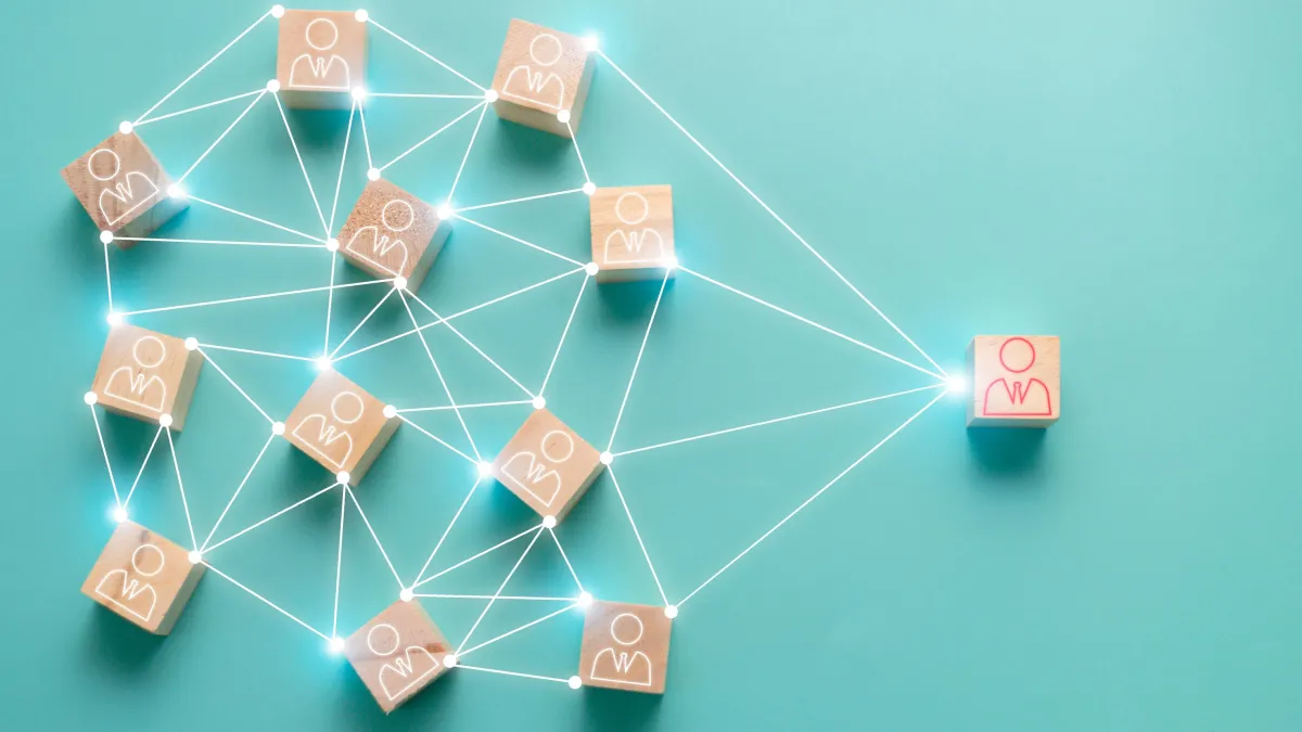 "Flat Management " إدارة بلا مديرين! - الصورة من Adobestock