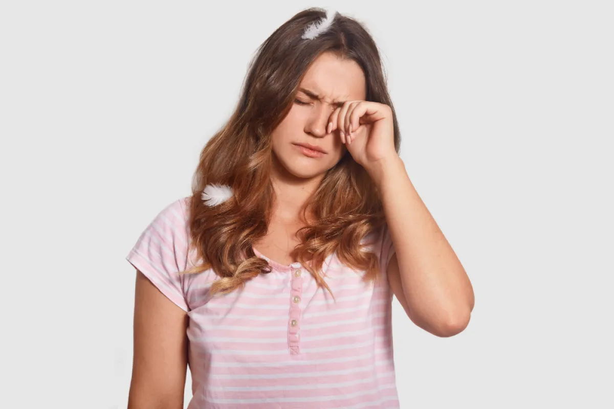 أكبر الأسباب لضبابية الرؤية في الصباح هو جفاف العين-المصدرfreepik