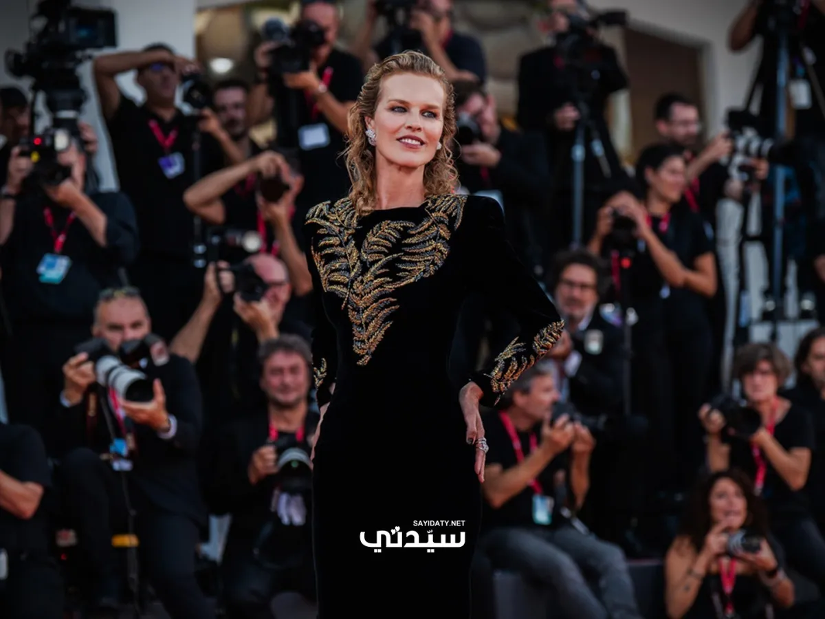 إيفا هيرزيغوفا Eva Herzigová في مهرجان فينيسيا السينمائي 2025- تصوير يوسف بوهوش خاص سيدتي