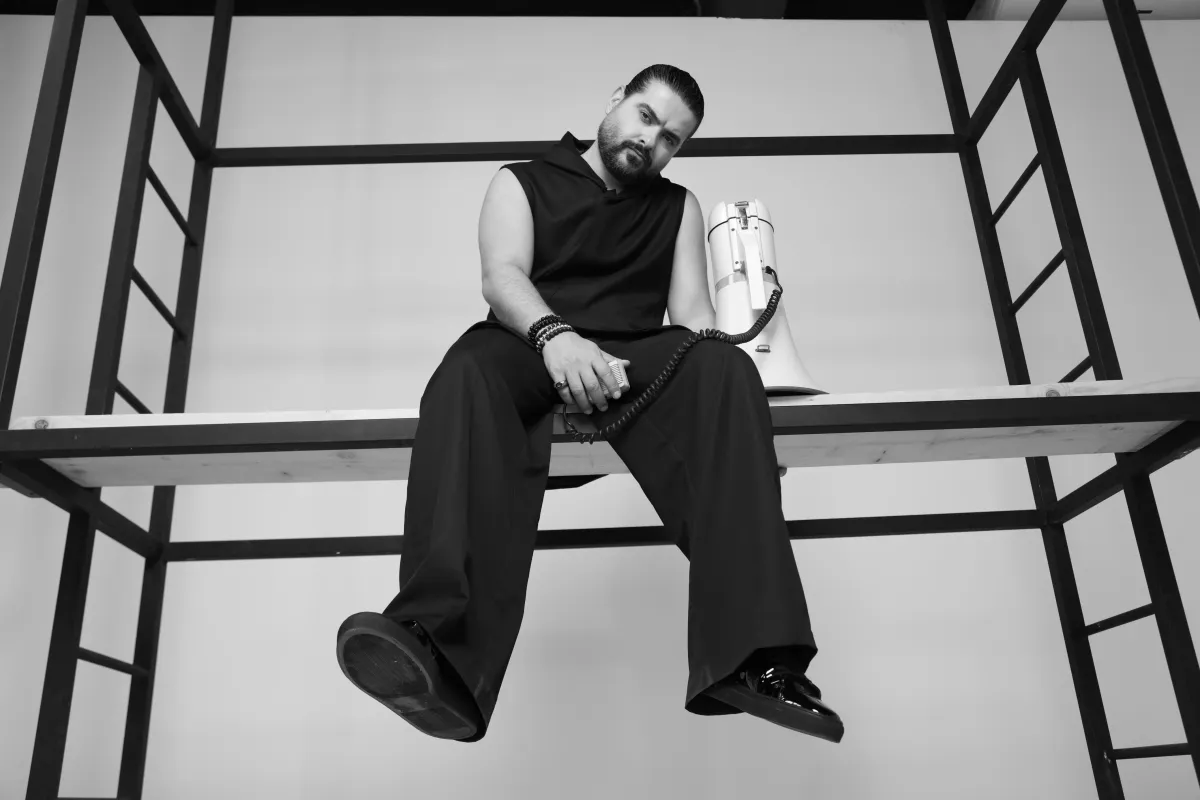 ناصيف زيتون من جلسة تصوير ألبومه الجديد - الصورة من مكتبه الإعلامي