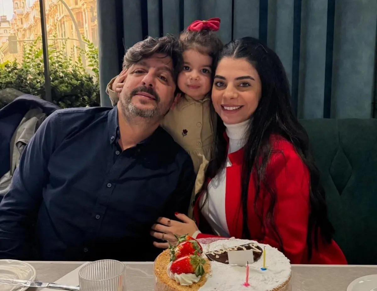 طوني عيسى وزوجته أمونة عيد وابنتهما تاليا- الصورة من حساب تاليا على إنستغرام