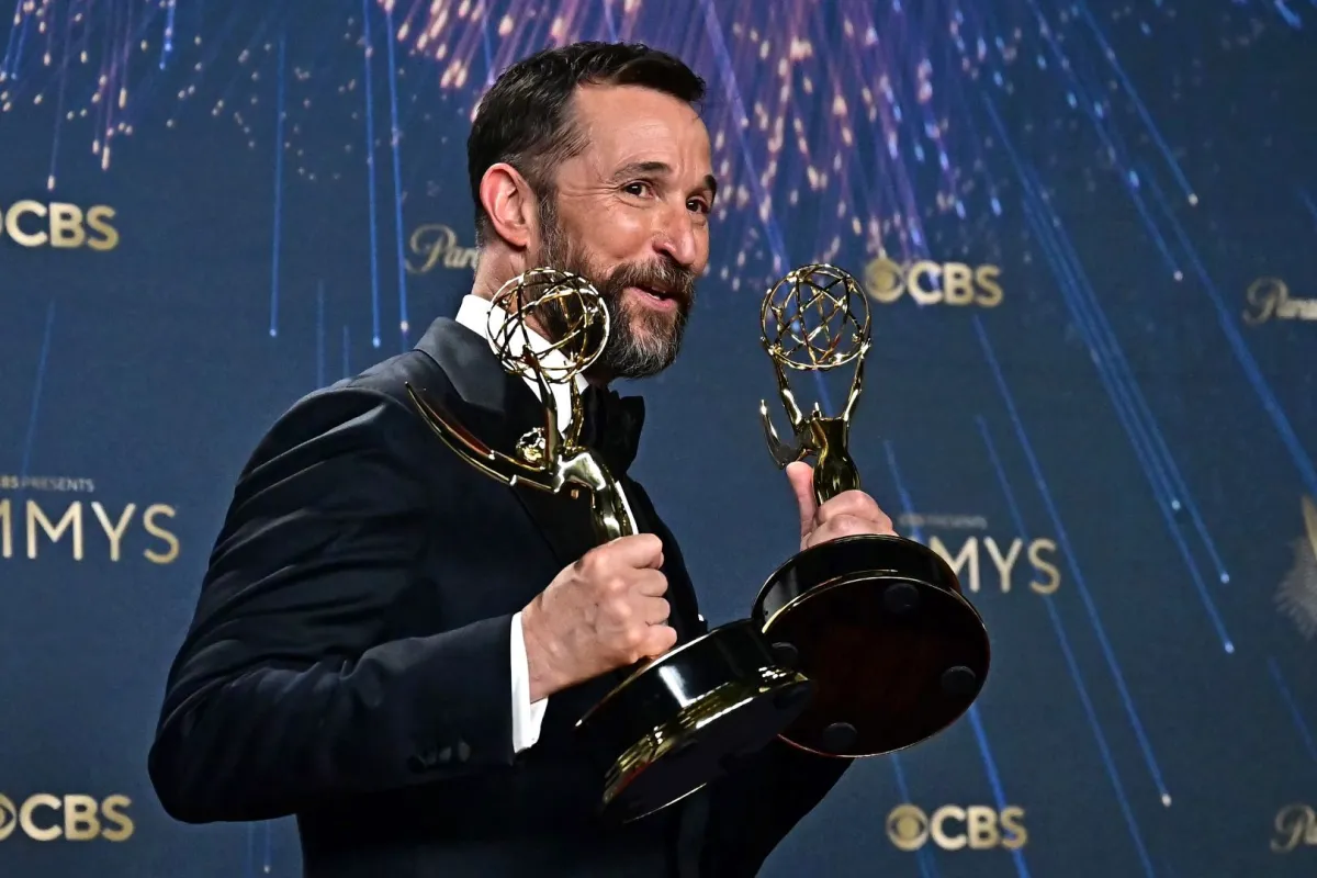 نواه وايل Noah Wyle، من حفل توزيع جوائز إيمي برايمتايم 2025. مصدر الصورة:  Frederic J. Brown / AFP