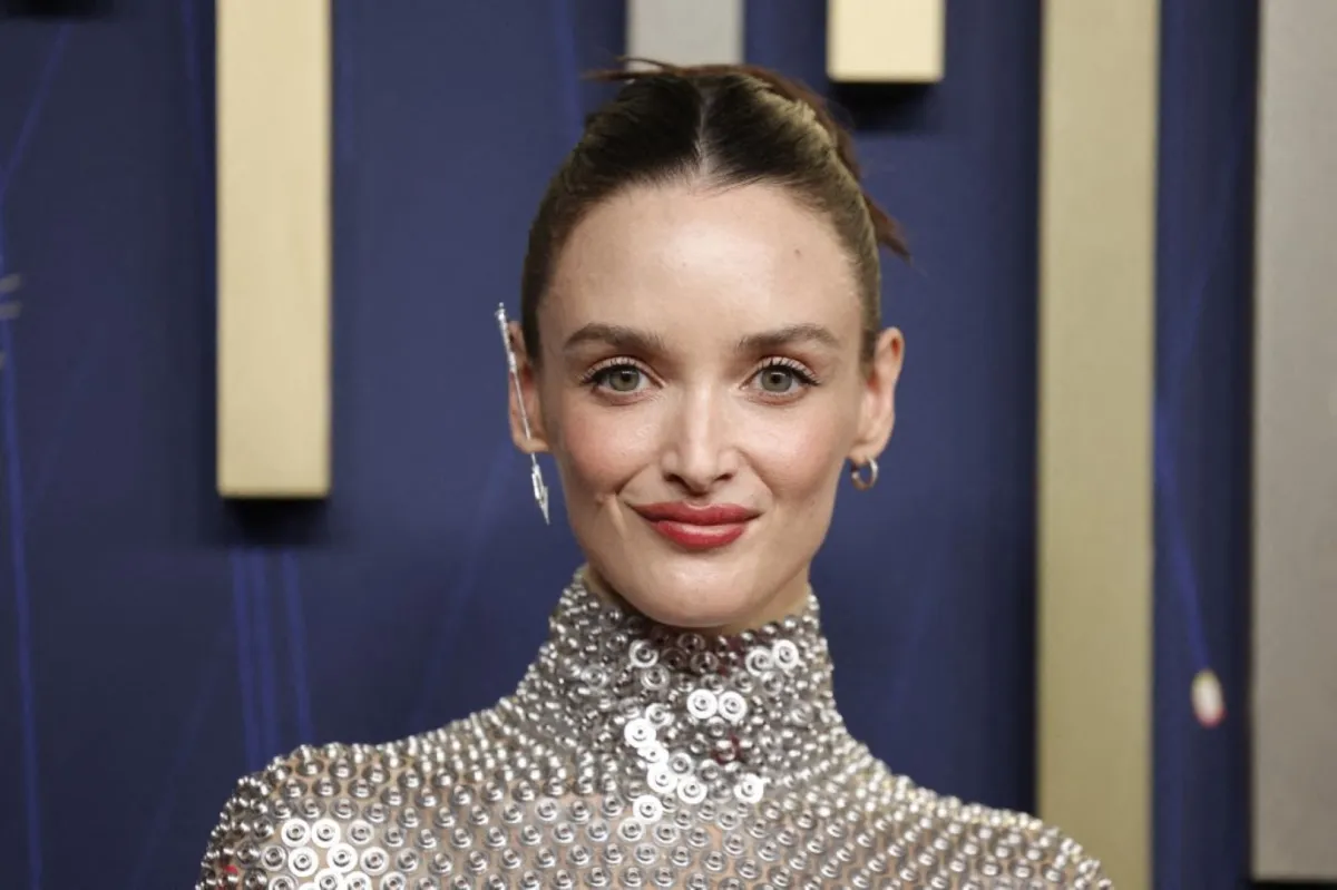 مكياج وتسريحات شعر النجمات في حفل إيمي برايمتايم 2025