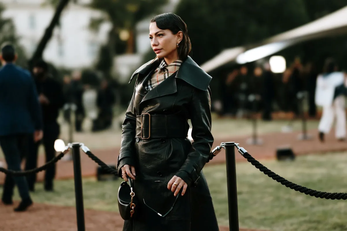 ديميت أوزدمير Demit Ozdemir في عرض بربري Burberry - الصورة من Launchmetrics/Spotlight ©