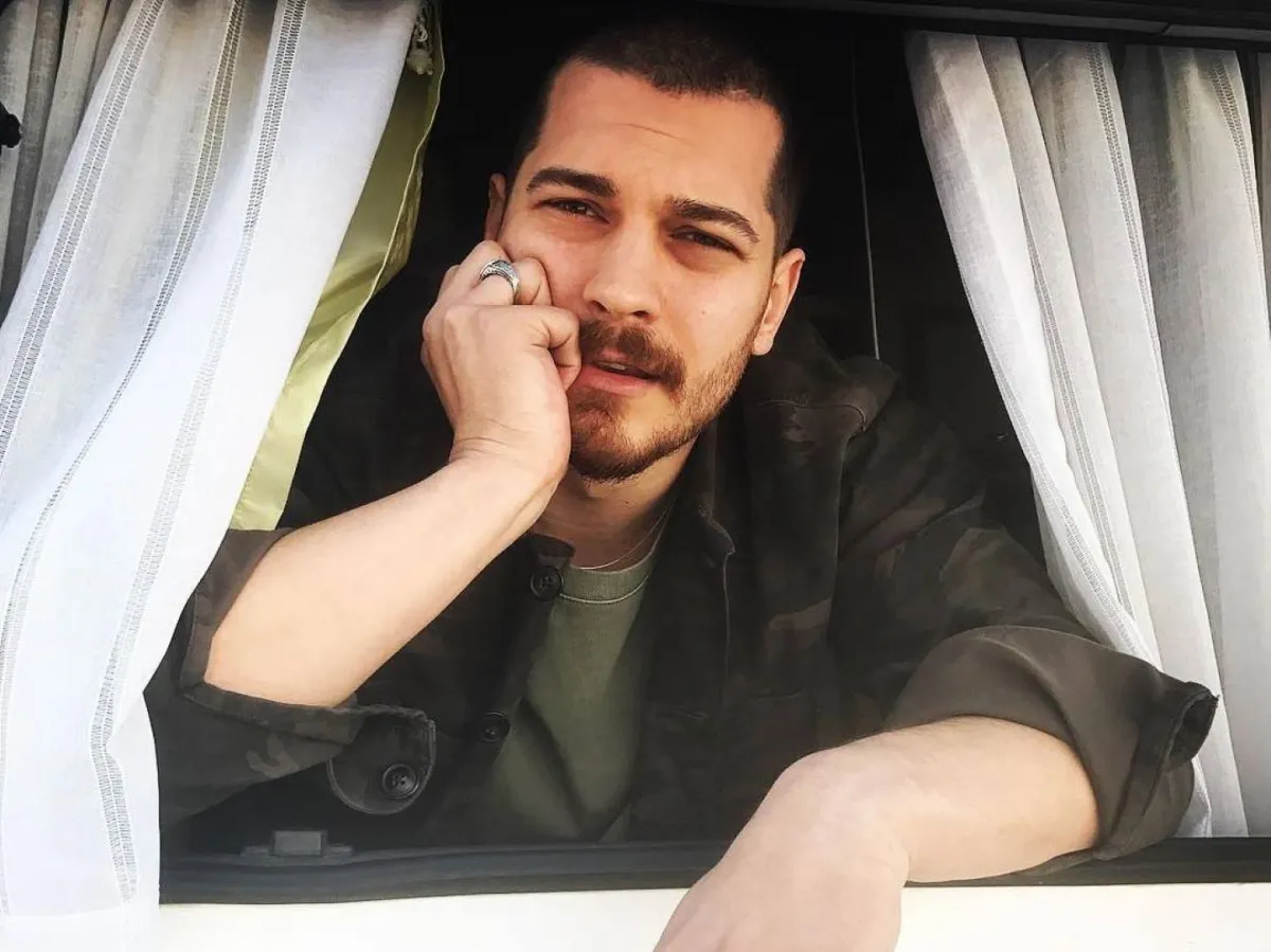 شاتاي أولسوي - الصورة من حسابه الرسمي على إنستغرام